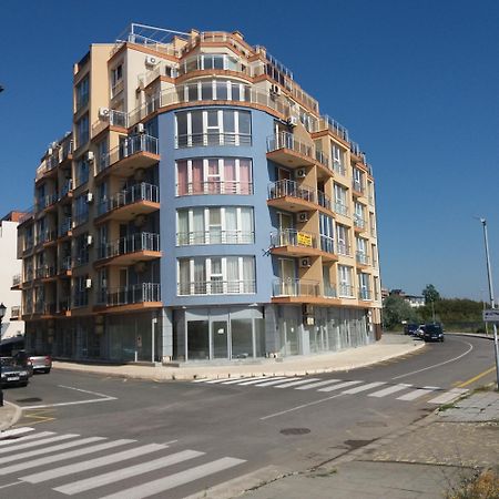 פומורי Golden Sea View Apartments מראה חיצוני תמונה