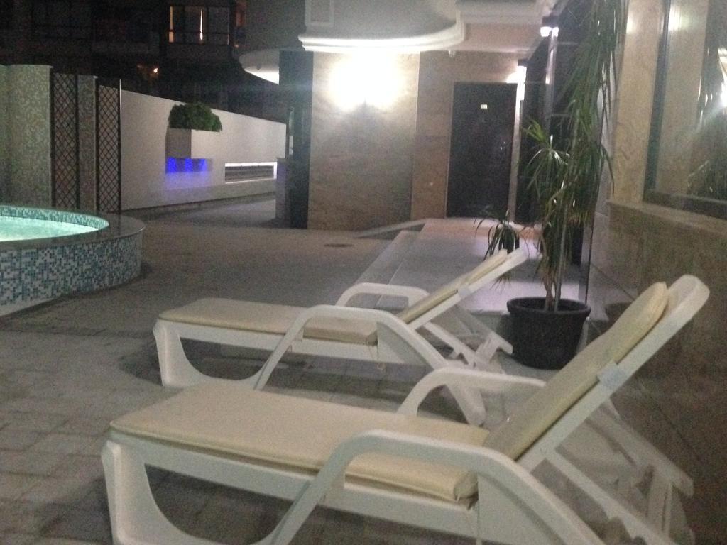 פומורי Golden Sea View Apartments מראה חיצוני תמונה