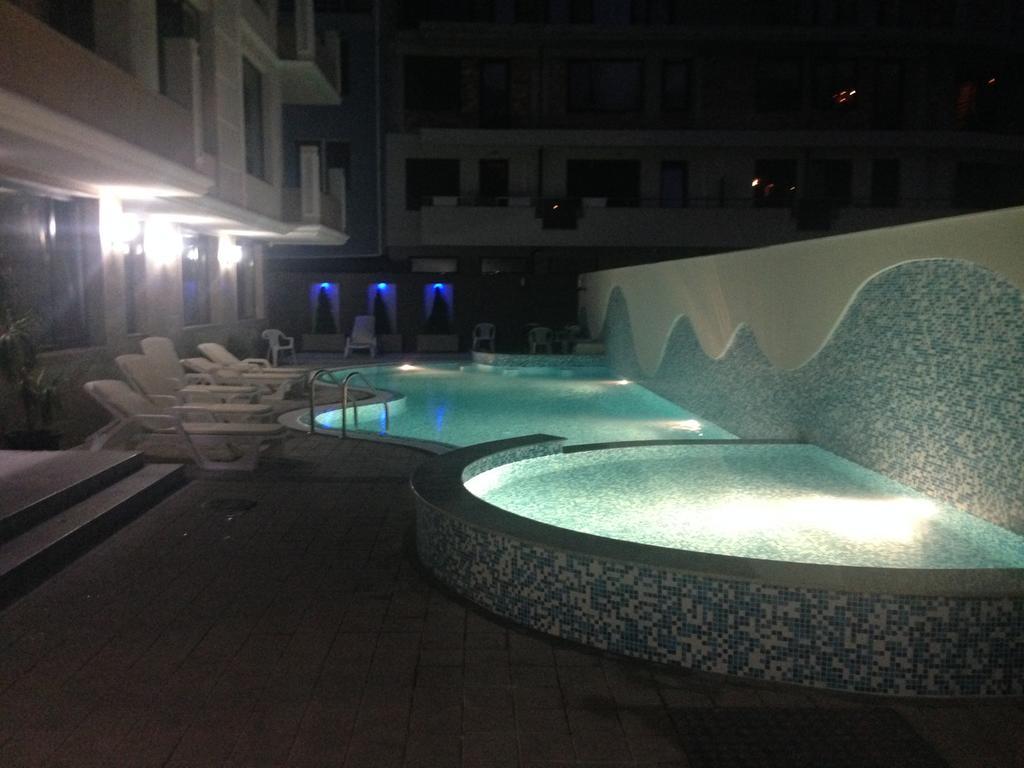 פומורי Golden Sea View Apartments מראה חיצוני תמונה